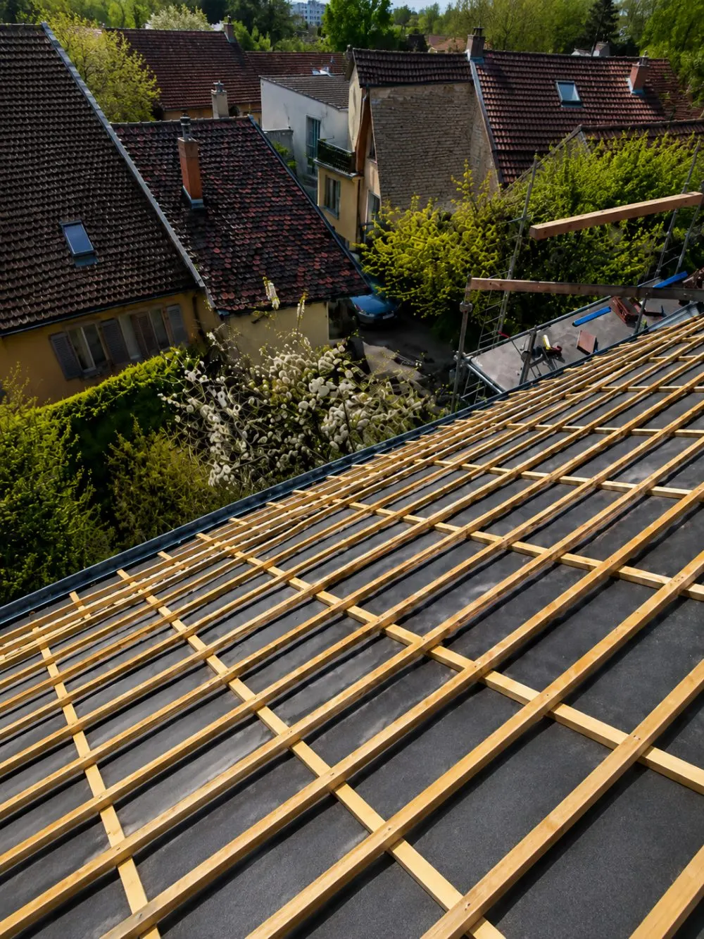 Rénovation toiture tuiles PV10 déposée à Lyon 3e